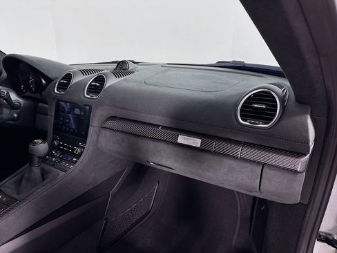 Used 2025 Porsche 718 Cayman GT4 RS image 23