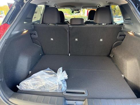 New 2026 Nissan Kicks SV image 31