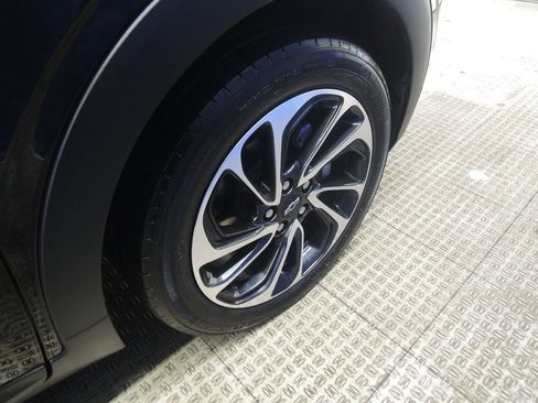 Used 2023 Chevrolet Bolt EUV Premier image 37