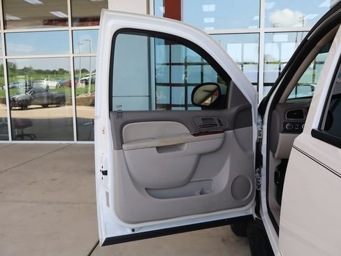 Used 2012 Chevrolet Tahoe 4WD Hybrid image 13