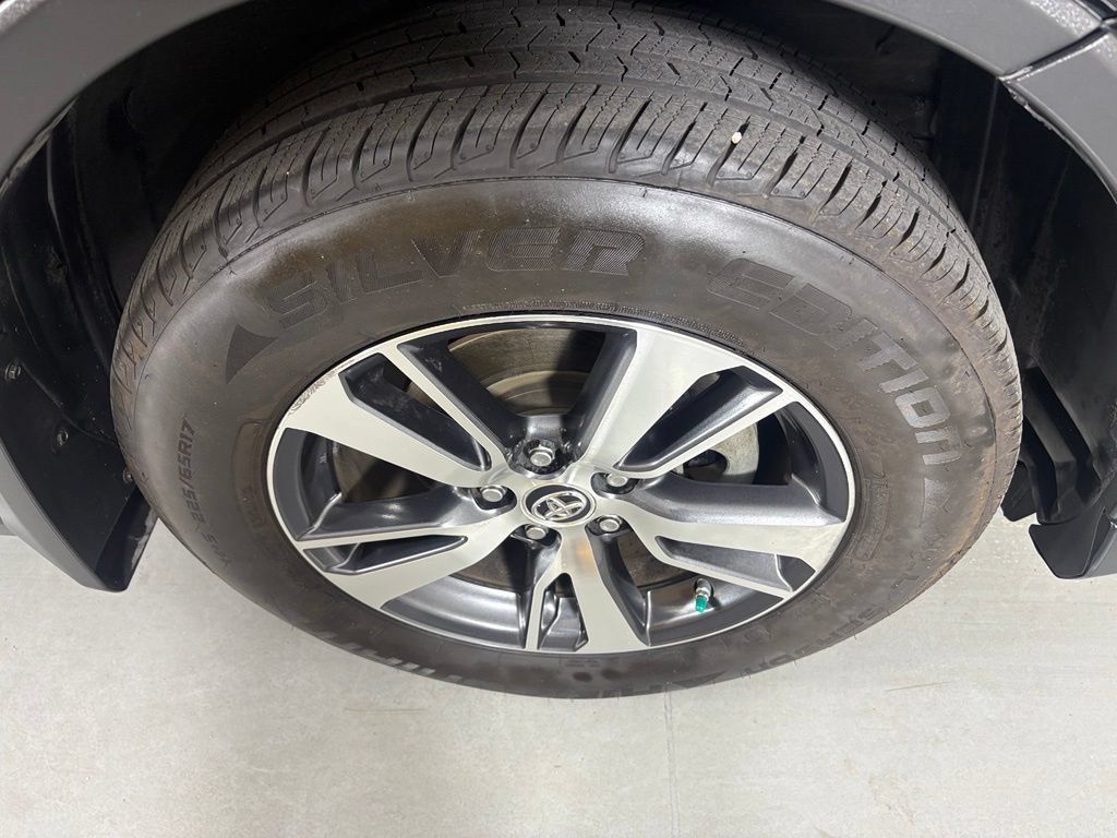 Used 2018 Toyota RAV4 XLE w/ Plus Extra Value Package AWD/4WD image 11