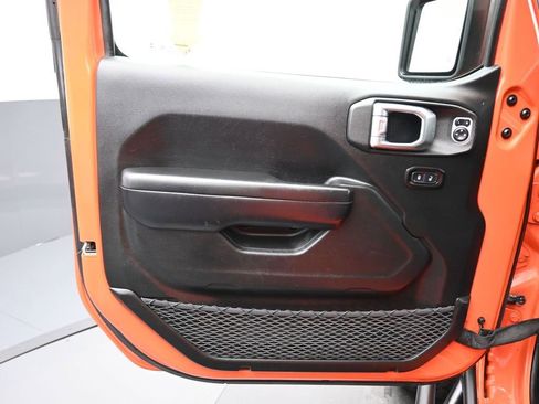 Used 2019 Jeep Wrangler Unlimited Sport S image 9