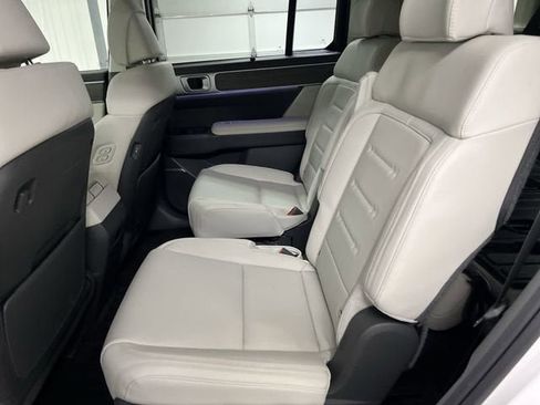 Used 2025 Hyundai Santa Fe Calligraphy AWD/4WD image 26