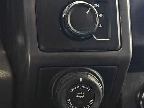 Used 2020 Ford F150 XLT w/ Equipment Group 302A Luxury image 9