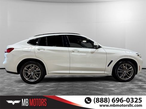 Used 2020 BMW X4 xDrive30i image 2