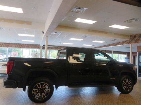 Used 2021 GMC Sierra 1500 AT4 w/ AT4 Premium Package AWD/4WD image 72