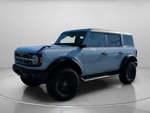 New 2026 Ford Bronco Outer Banks AWD/4WD image 13