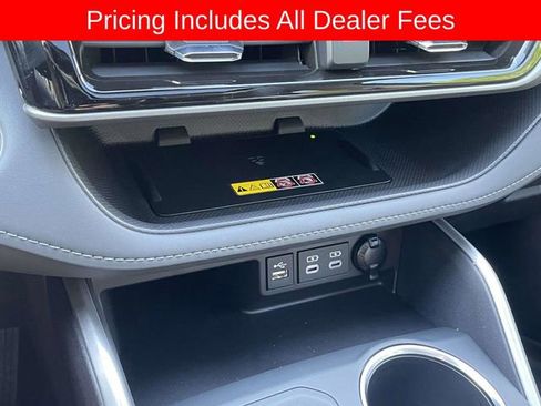 Used 2026 Toyota Highlander XLE AWD/4WD image 36