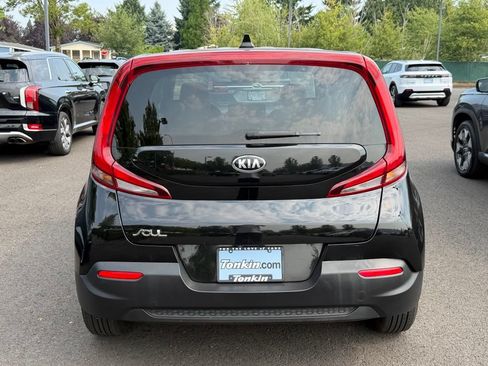 Used 2021 Kia Soul LX FWD image 6