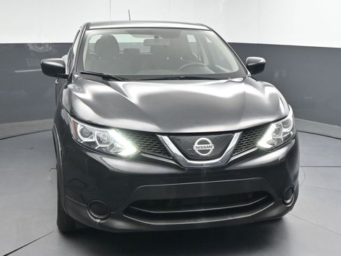 Used 2019 Nissan Rogue Sport S w/ Appearance Package image 2