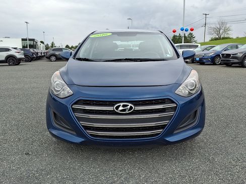 Used 2016 Hyundai Elantra GT FWD image 2