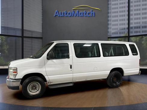 Used 2009 Ford E-350 and Econoline 350 XLT RWD image 5