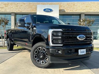 New 2026 Ford F350 Platinum w/ FX4 Off-Road Package