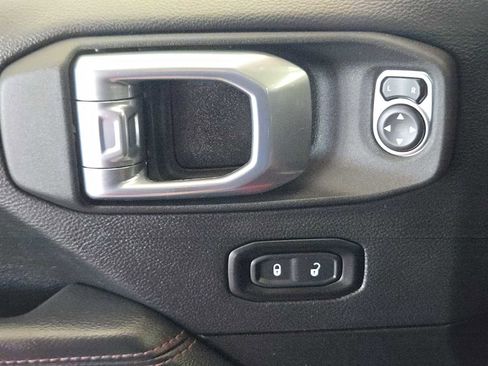 Used 2022 Jeep Gladiator Rubicon w/ Trailer Tow Package image 21