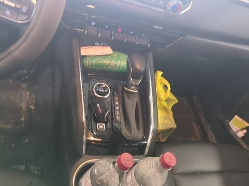 Used 2023 GMC Canyon Elevation w/ Elevation Premium Package image 17