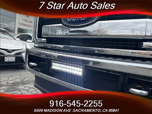 Used 2016 Ford F250 XLT w/ XLT Premium Package image 14