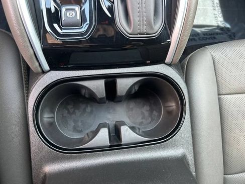 Used 2025 Chevrolet Colorado ZR2 w/ Technology Package AWD/4WD image 24
