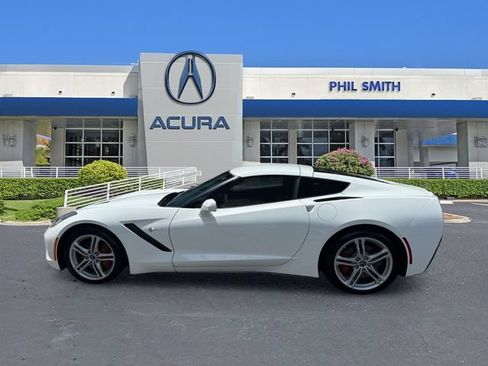 Used 2016 Chevrolet Corvette Stingray Coupe RWD image 8