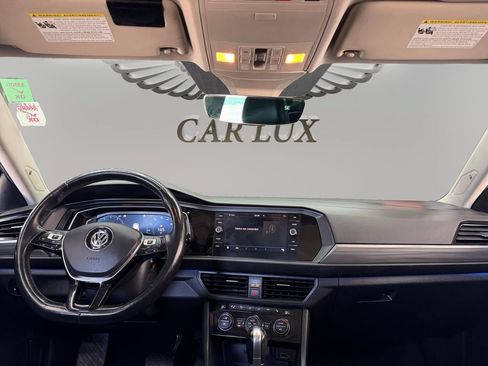 Used 2019 Volkswagen Jetta SEL w/ Cold Weather Package FWD image 11