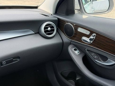 Used 2016 Mercedes-Benz C 300 4MATIC Sedan image 12