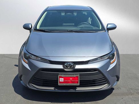 Certified 2025 Toyota Corolla LE FWD image 8
