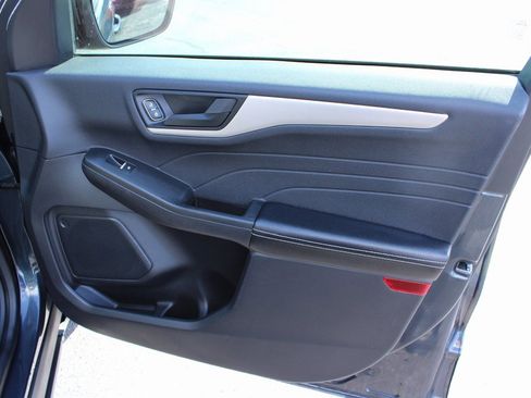 Used 2022 Ford Escape SE w/ Convenience Package image 23