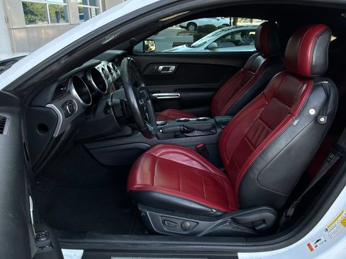 Used 2022 Ford Mustang GT w/ Equipment Group 301A RWD image 11