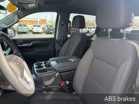 Used 2026 GMC Sierra 1500 Elevation image 25