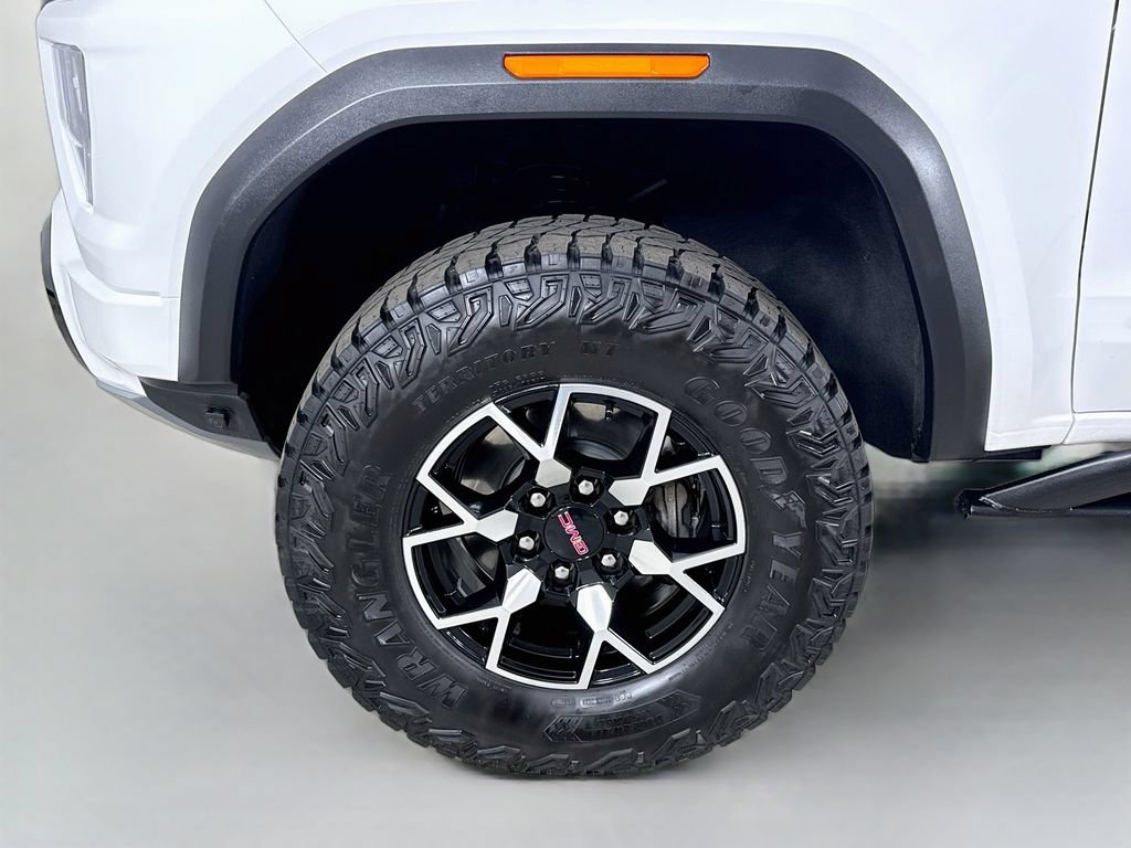 Used 2024 GMC Canyon AT4X AWD/4WD image 36