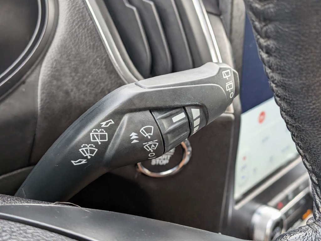 Certified 2024 Ford Edge Titanium AWD/4WD image 25