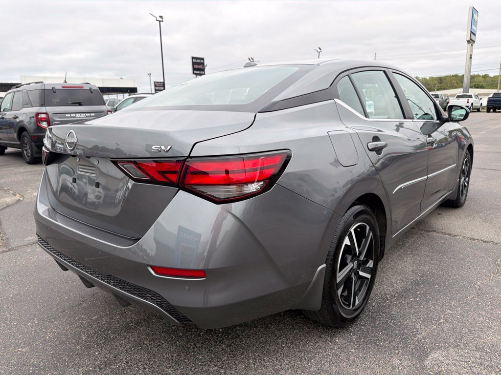 Used 2024 Nissan Sentra SV FWD image 3
