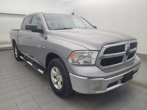 Used 2020 RAM 1500 Classic SLT w/ Luxury Group image 13