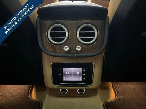 Used 2018 Bentley Bentayga AWD/4WD image 29