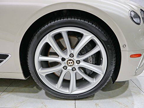 Used 2020 Bentley Continental GT image 58