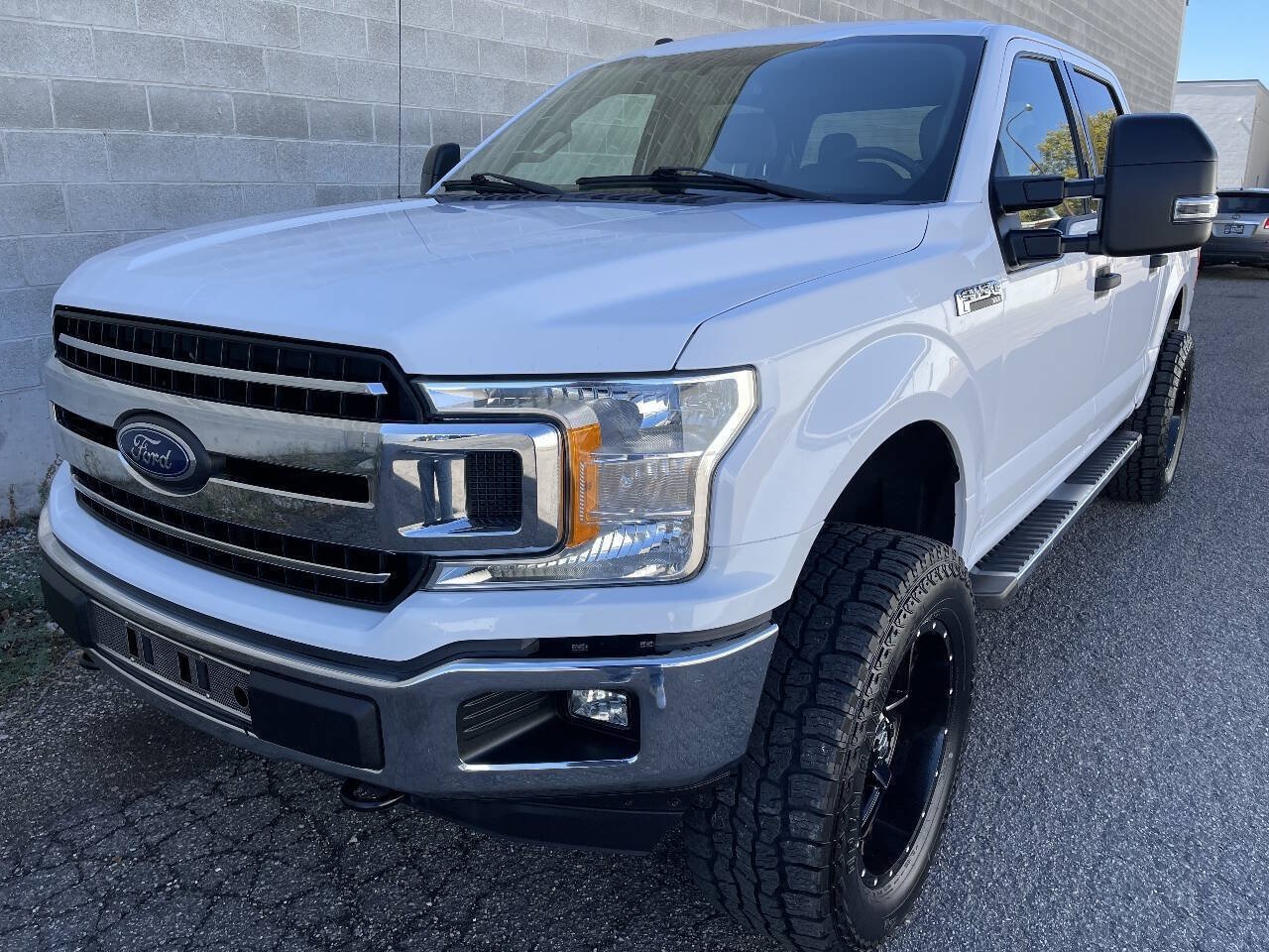 Used 2018 Ford F150 XLT w/ Equipment Group 301A Mid AWD/4WD image 7
