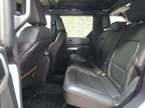 Used 2022 Ford Bronco Badlands image 15