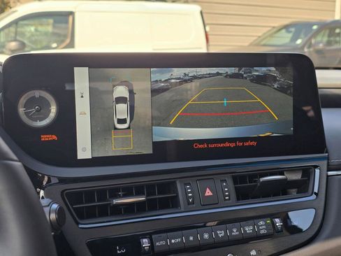 Used 2025 Lexus ES 350 w/ Accessory Package (Z1) FWD image 23