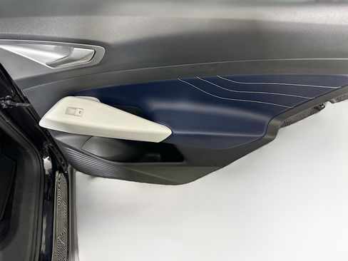 Used 2023 Volkswagen ID.4 Pro S image 30