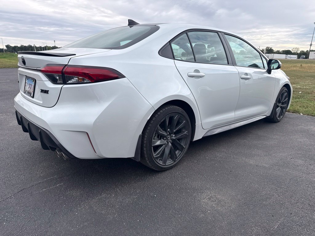Used 2026 Toyota Corolla XSE FWD image 4