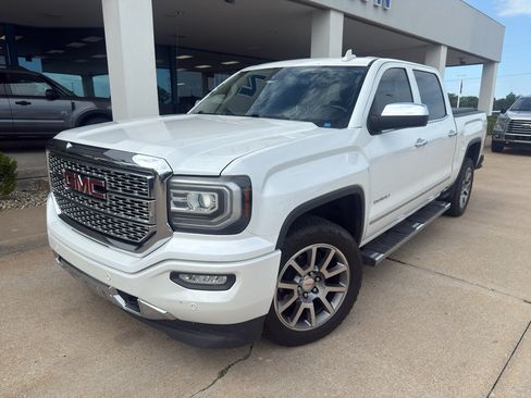 Used 2016 GMC Sierra 1500 Denali w/ Enhanced Driver Alert Package AWD/4WD image 7