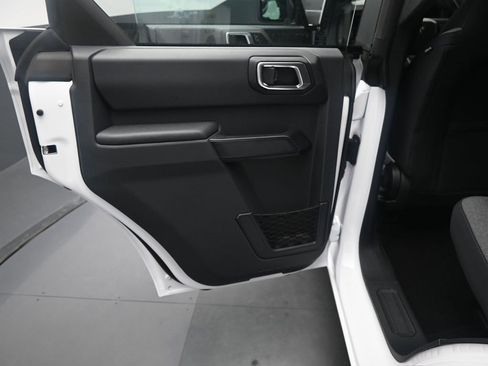 New 2025 Ford Bronco 4-Door image 18