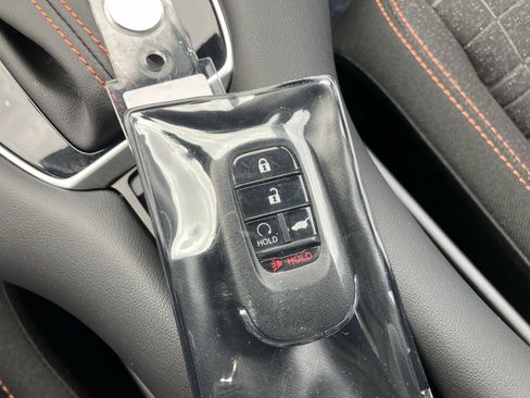 Used 2025 Honda HR-V Sport image 35