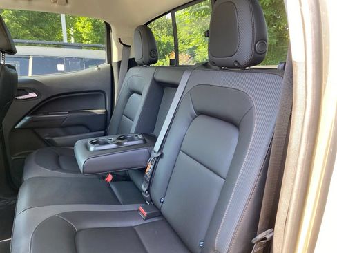 Used 2022 GMC Canyon AT4 w/ Trailering Package AWD/4WD image 11