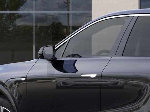 New 2025 Cadillac Lyriq Luxury image 34