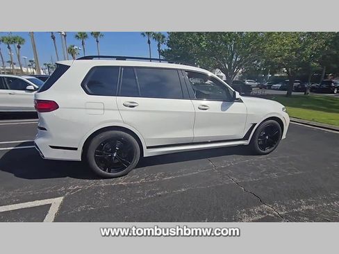 Used 2021 BMW X7 xDrive40i w/ M Sport Package image 33