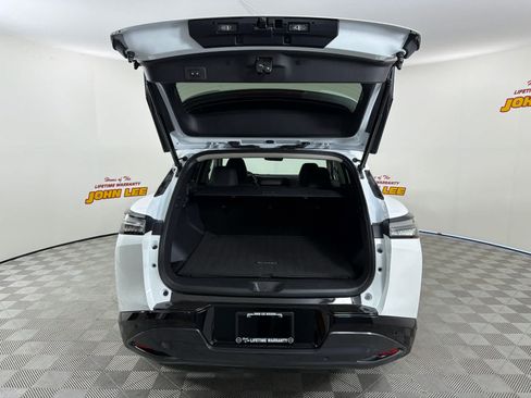 New 2026 Nissan Murano Platinum w/ Cargo Package AWD/4WD image 5