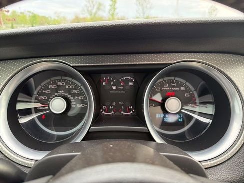 Used 2011 Ford Mustang Shelby GT500 w/ SVT Performance Pkg image 39