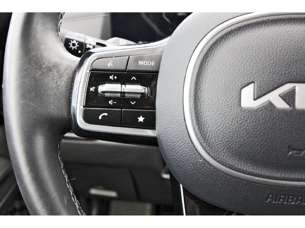 Used 2026 Kia Carnival SX Prestige FWD image 19
