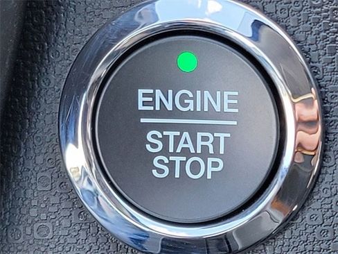 Certified 2022 Ford EcoSport SE image 6