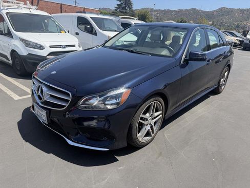 Used 2014 Mercedes-Benz E 350 Sedan image 4